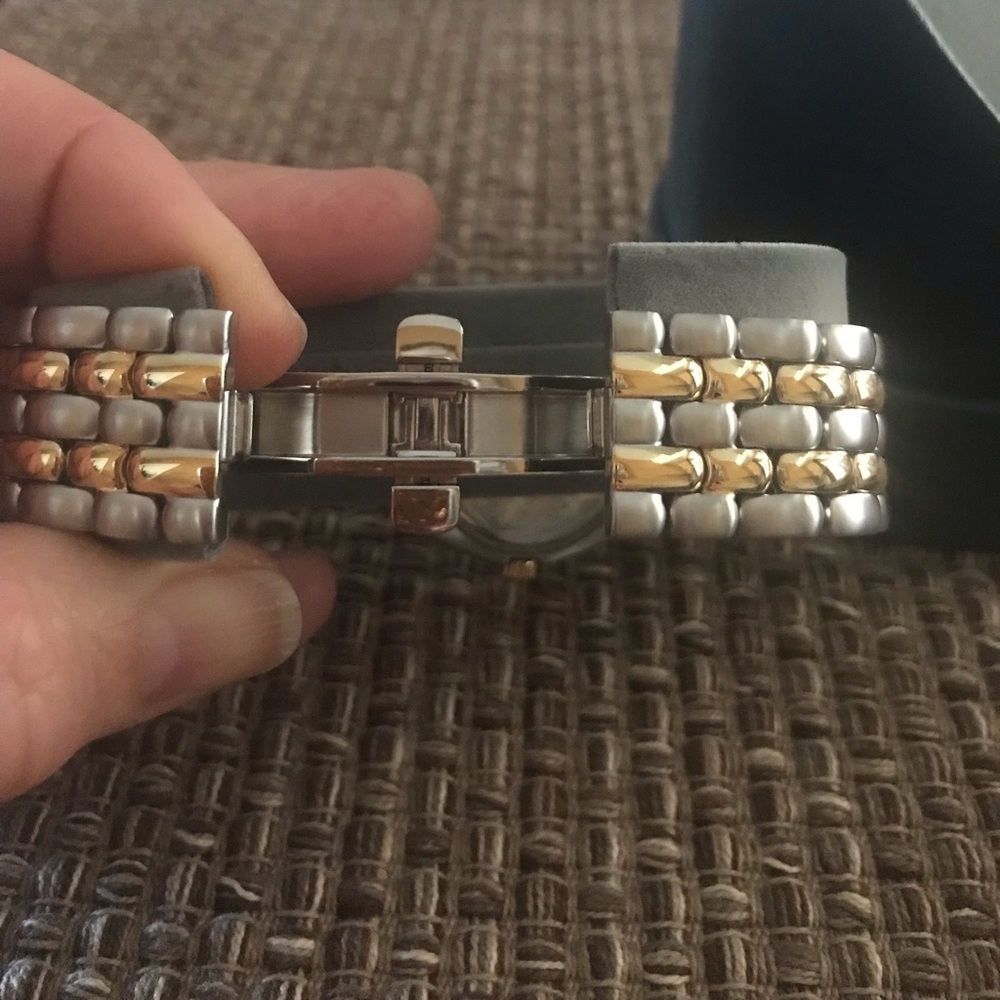 🎉HP🎉NWOT Men’s Citizen Watch🎉 - Picture 4 of 6